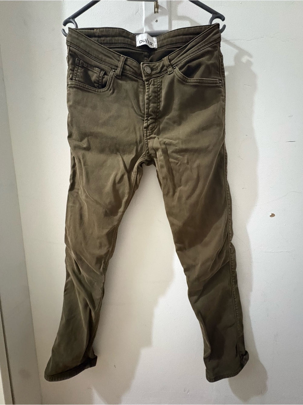 DU/ER Jeans in Olive Green